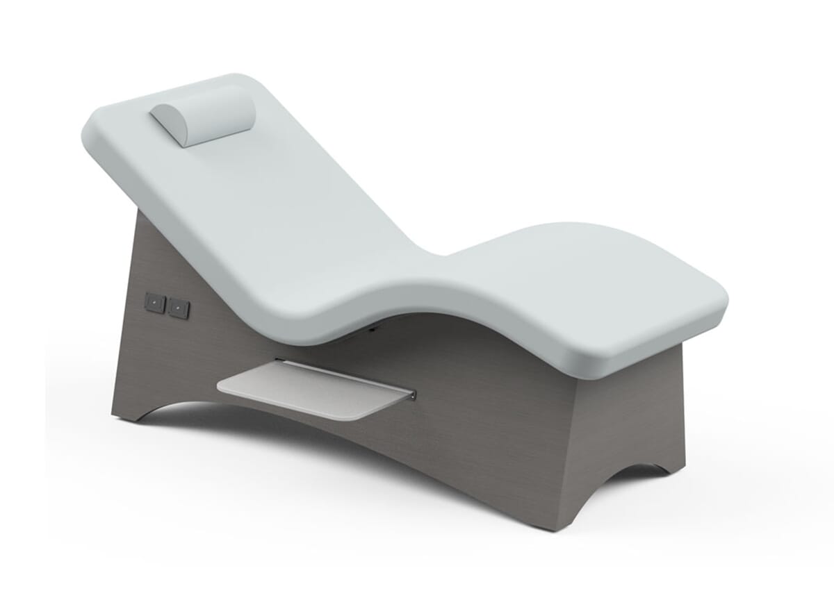Oakworks Curva Zero-Gravity Lounger