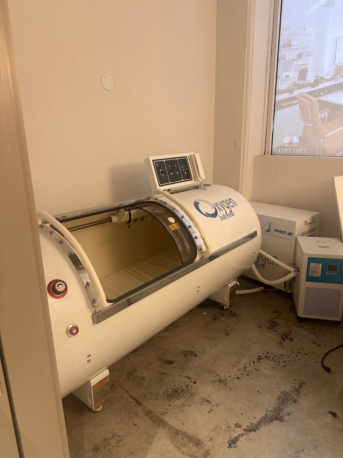 2.0 ATA Oxygen Health Systems 34″ Hard-Shell — Brooklyn, NY