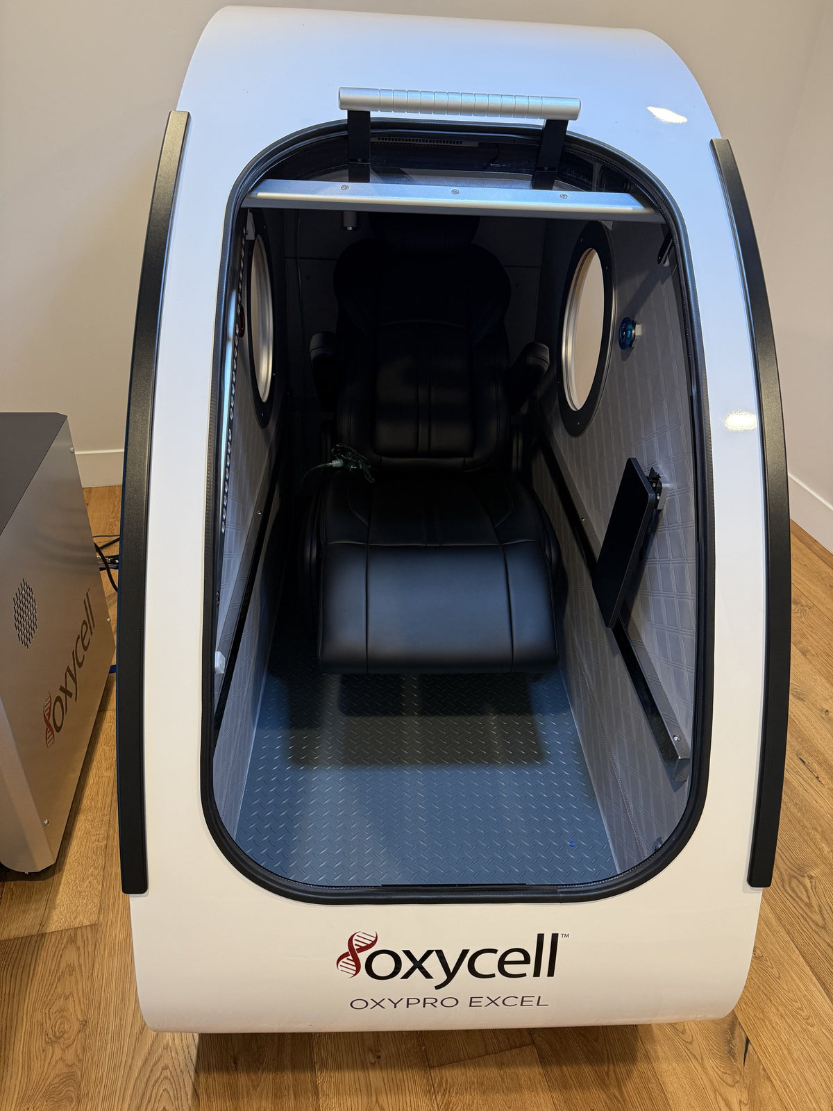 2.0 ATA Oxycell OxyPro Excel Monoplace Hard Sitting Chamber — Phoenix, AZ